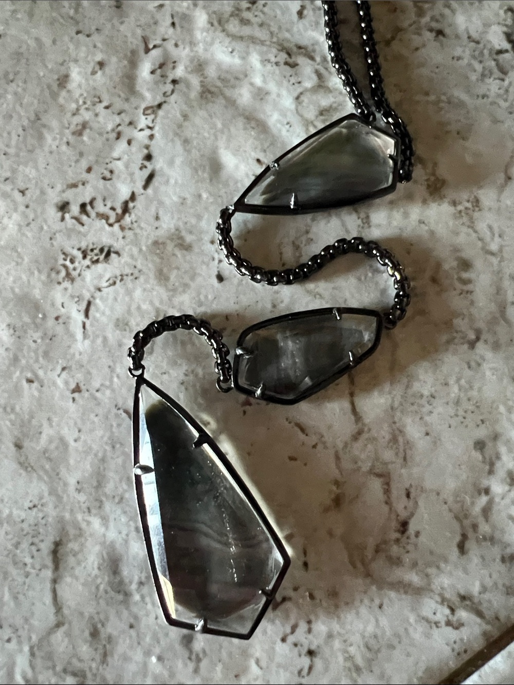 Kendra ScottTeardrop Pendant Necklace - Iridescent